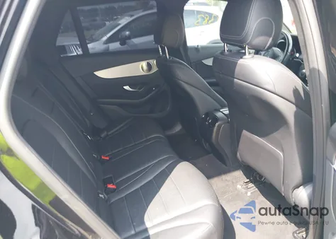 2017 Mercedes-Benz Glc 300 4Matic z USA, uszkodzony, nr VIN WDC0G4KB7HF135724